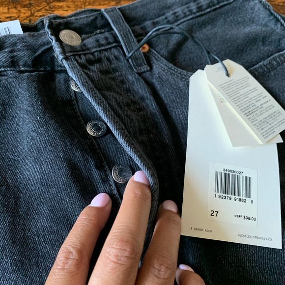 Levi’s Premium Deconstructed Denim Skirt - NWT - Picture 3 of 3